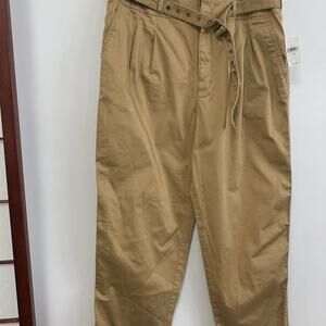 NEW GAP KHAKI‎ PANTS SIZE 10